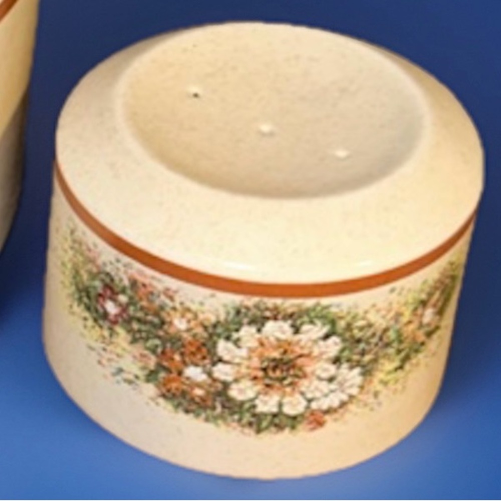 VTG Lenox Temperware Magic Garden Floral 3-hole Salt Shaker 2.5”W 2.75”H EUC